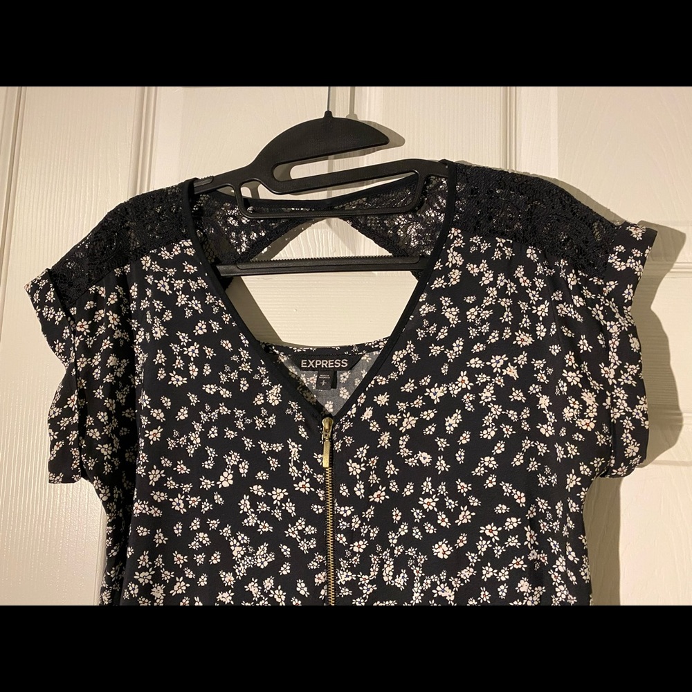 express black flower pattern lace back blouse